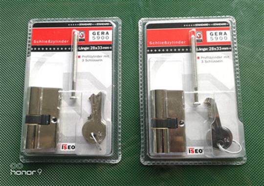 尋找質(zhì)量過硬的吸塑包裝機(jī)，你應(yīng)該來這里